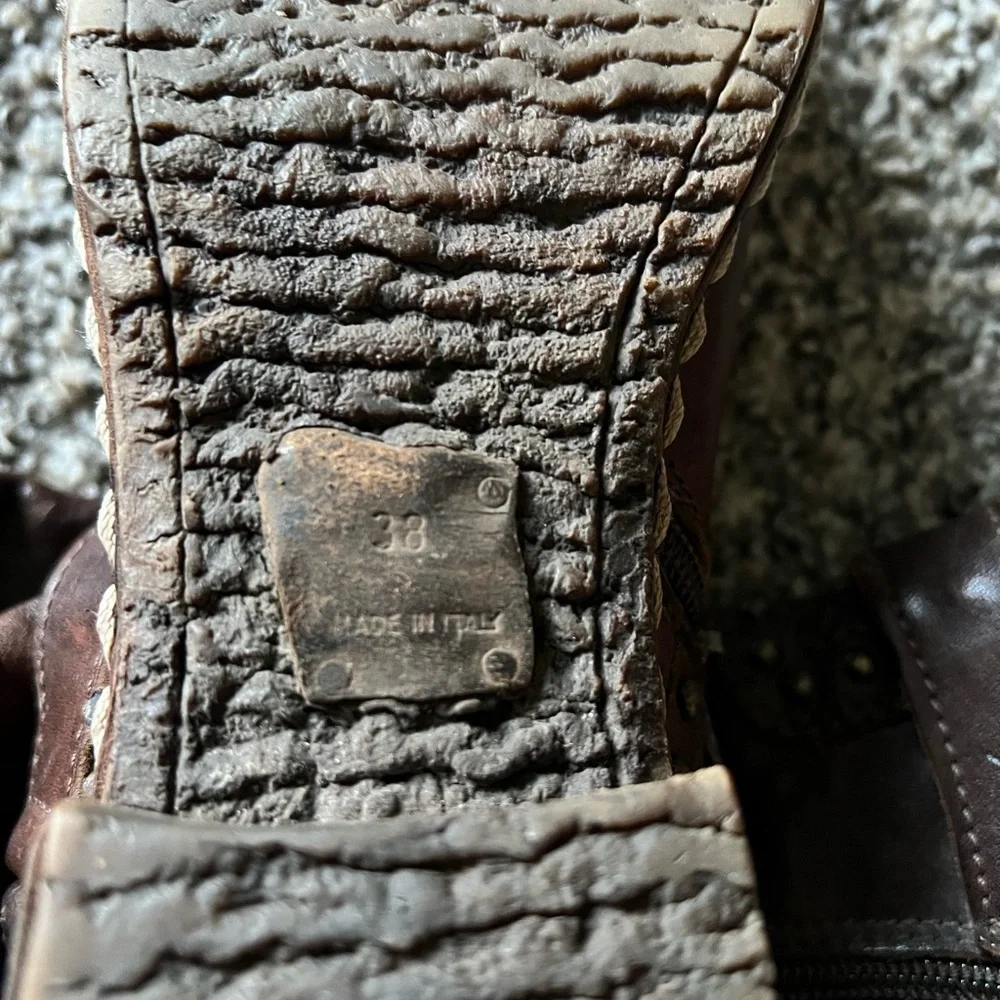 Area Forte 5266 knee-high boots featuring distressed brown leather 7.5/38